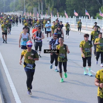 Runner Photo 7169546