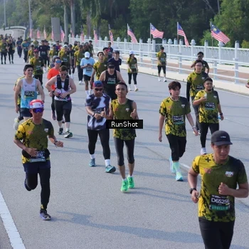 Runner Photo 7169549