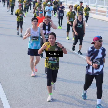 Runner Photo 7170071