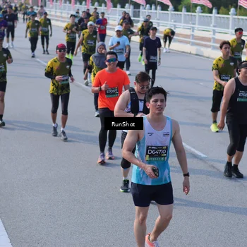 Runner Photo 7170100