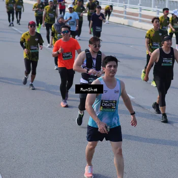 Runner Photo 7170104