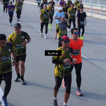 Runner Photo 7170276