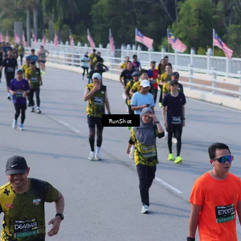 Runner Photo 7170307
