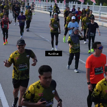 Runner Photo 7170309
