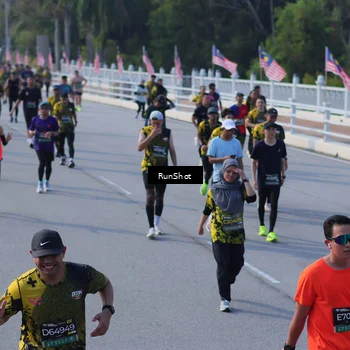 Runner Photo 7170311