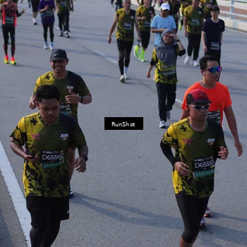 Runner Photo 7170323