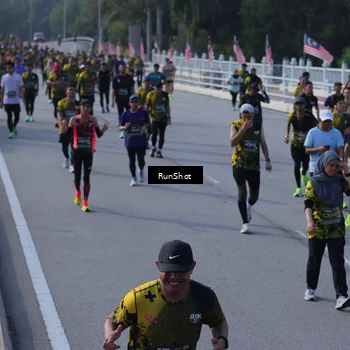 Runner Photo 7170337