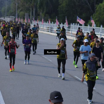 Runner Photo 7170348