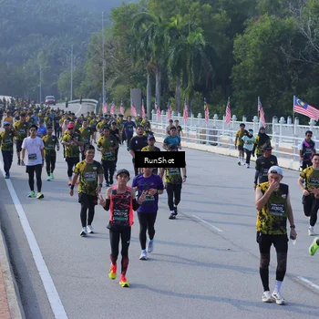 Runner Photo 7170390