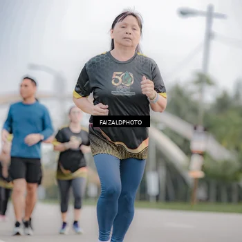 Runner Photo 7170736