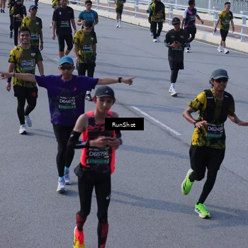 Runner Photo 7171013
