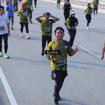 Runner Photo 7171198