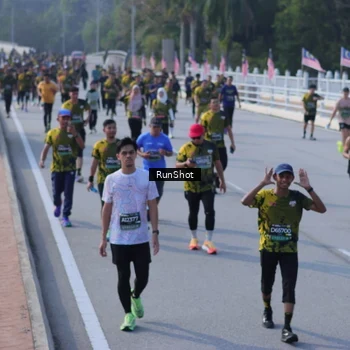 Runner Photo 7171209