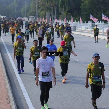 Runner Photo 7171220