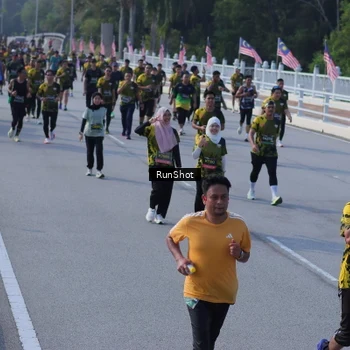 Runner Photo 7171441