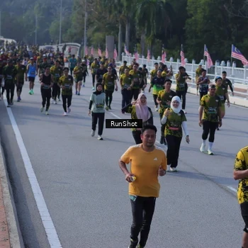 Runner Photo 7171444
