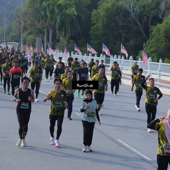 Runner Photo 7171645