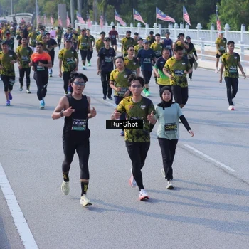 Runner Photo 7171676