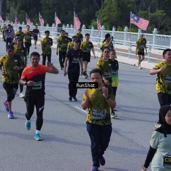 Runner Photo 7171701