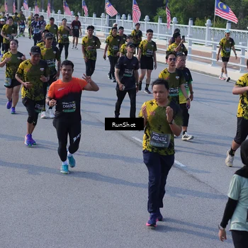 Runner Photo 7171707