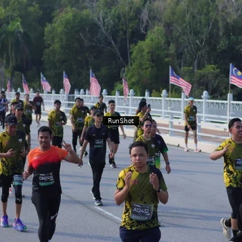 Runner Photo 7171718