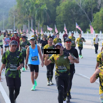 Runner Photo 7171750