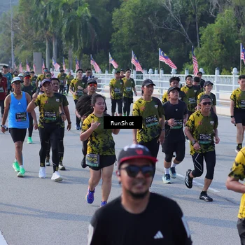 Runner Photo 7171756