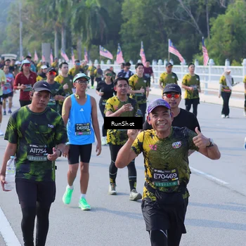 Runner Photo 7171760