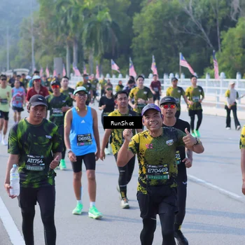 Runner Photo 7171762