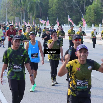Runner Photo 7171766