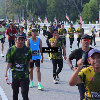 Runner Photo 7171768