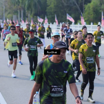 Runner Photo 7171780