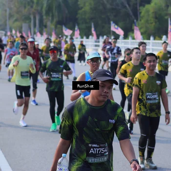 Runner Photo 7171791