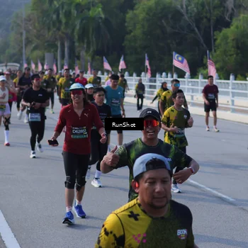 Runner Photo 7171794