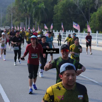 Runner Photo 7171801