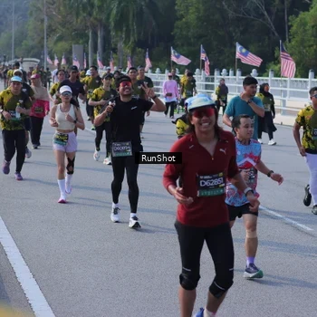 Runner Photo 7171818
