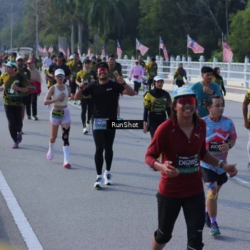 Runner Photo 7171819