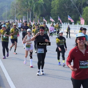Runner Photo 7171825