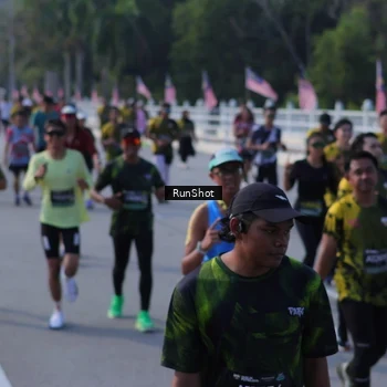 Runner Photo 7171827