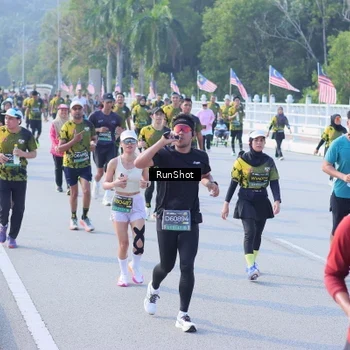 Runner Photo 7171831