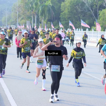Runner Photo 7171834