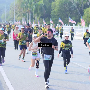Runner Photo 7171836
