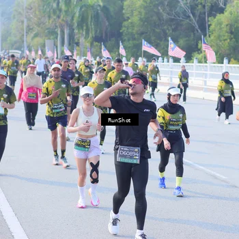 Runner Photo 7171841