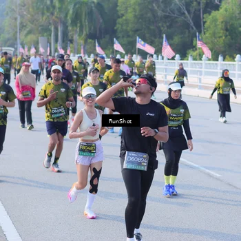 Runner Photo 7171843