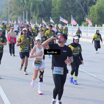 Runner Photo 7171845