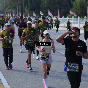Runner Photo 7171856