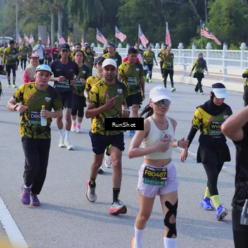 Runner Photo 7171857