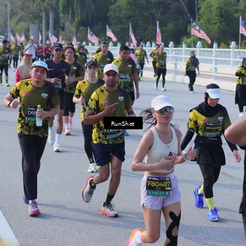 Runner Photo 7171859