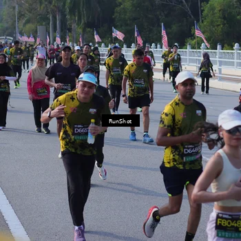Runner Photo 7171869