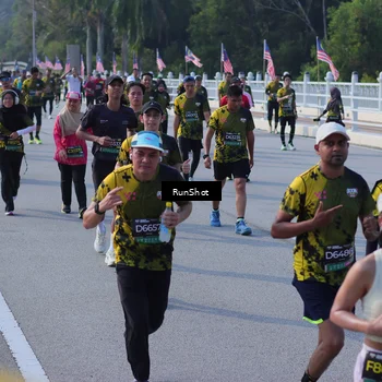 Runner Photo 7171870